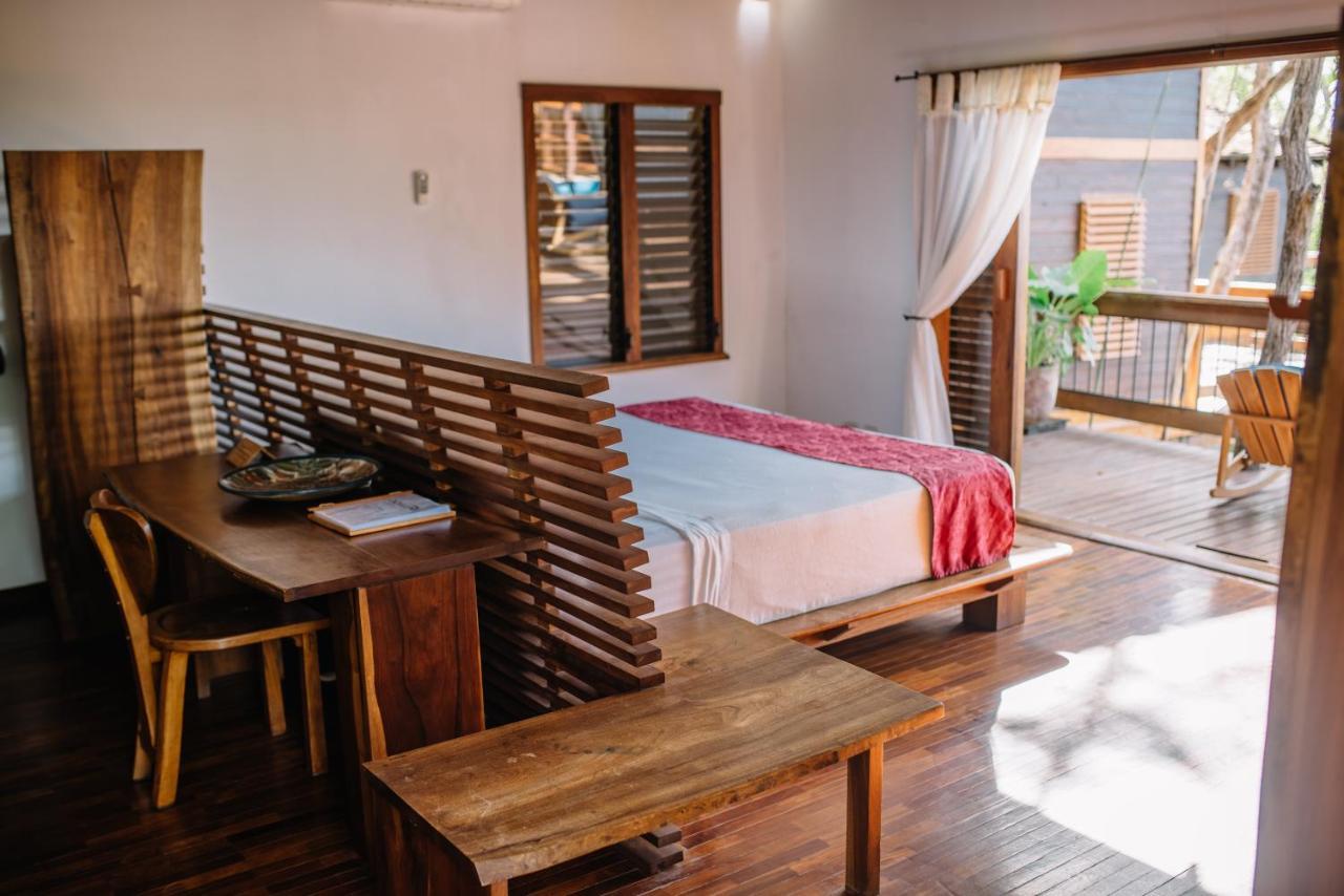Aqua Oceanfront Hotel Resort El Gigante 外观 照片