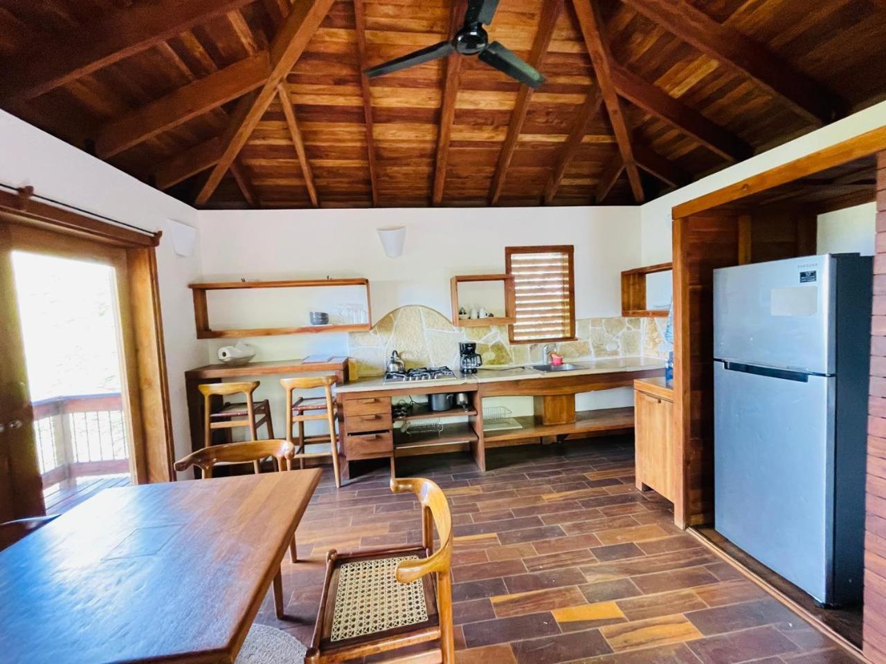 Aqua Oceanfront Hotel Resort El Gigante 外观 照片